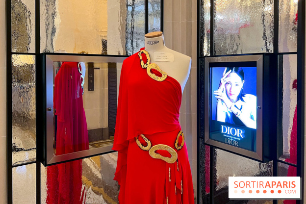 Exposition mode au Plaza Athénée pour la Fashion Week Haute Couture - image00002