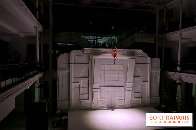Entre Chiens et Louves, le nouveau spectacle du Bon Marché Rive Gauche et du Cirque Le Roux