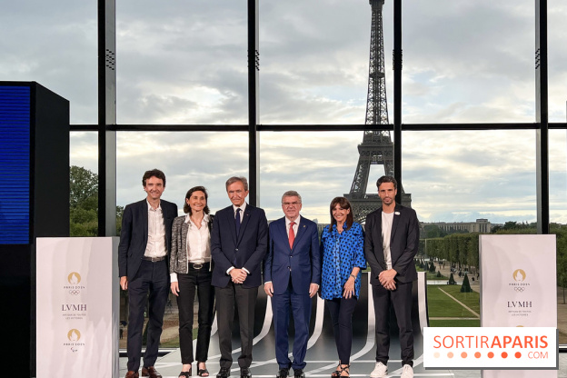 LVMH - Partenaire Premium des Jeux Olympiques et Paralympiques de Paris 2024 - Antoine Arnault, Bernard Arnault, Anna Hidalgo et