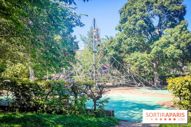 Villes et vues d'Île-de-France, visuels - Le Kremlin-Bicêtre, parc Philippe Pinel, jeu enfant 94