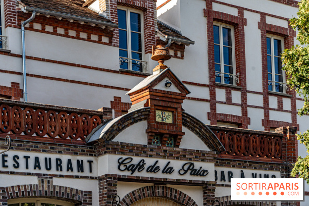 Bourron-Marlotte, village de Seine-et-Marne -  Café de la Paix