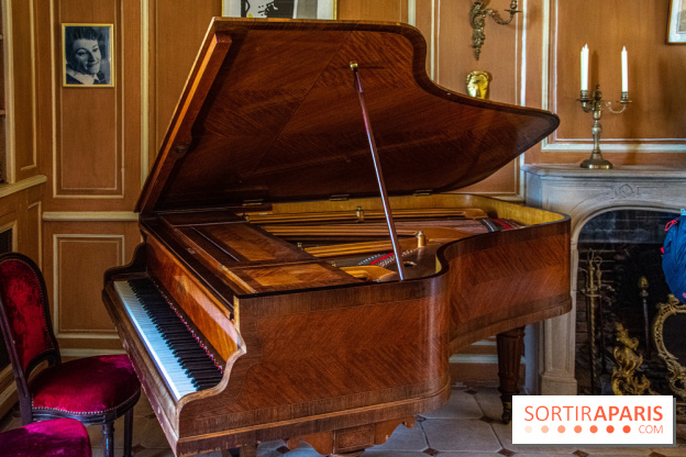 Domaine de Jean-Claude Brialy à Monthyon salon barbara