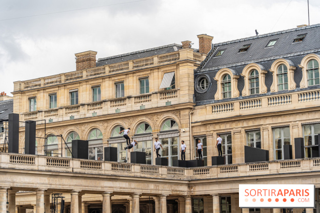 Horizon, le spectacle dans la cours du Palais Royal