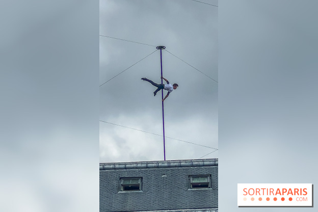 Horizon, le spectacle dans la cours du Palais Royal - IMG 1200