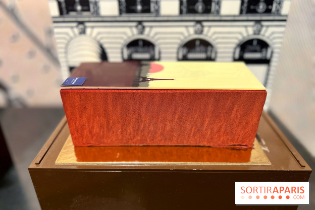 Jean-Paul Hévin - Bûche de voyage chocolat 2023