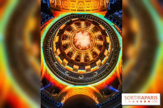 Aura, un spectacle son et lumières qui illumine le Dôme des Invalides - photos et vidéo