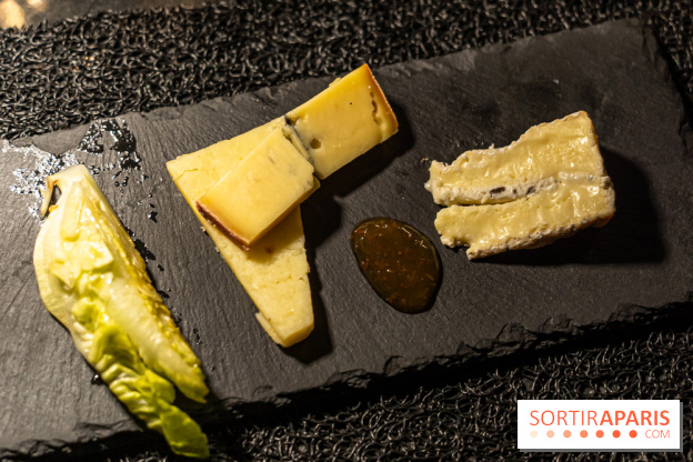 Bus Saint Germain 1920 - dîner dans un bus en traversant Paris  -  A7C3660