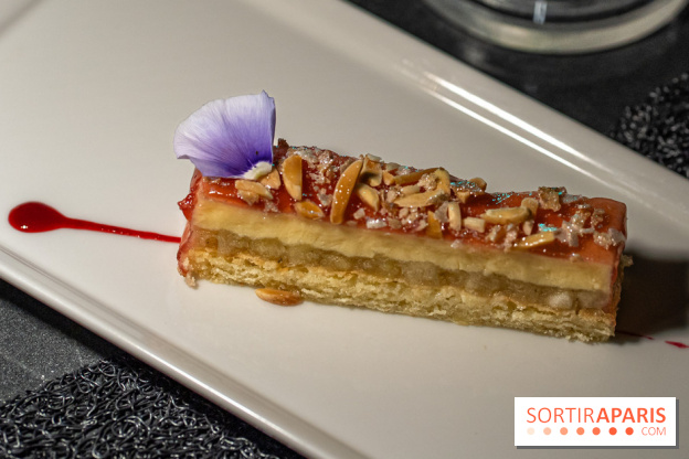 Bus Saint Germain 1920 - dîner dans un bus en traversant Paris  -  A7C3712