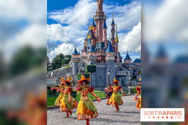 Halloween 2023 Disneyland Paris parade