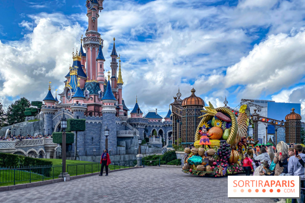 Halloween 2023 Disneyland Paris parade