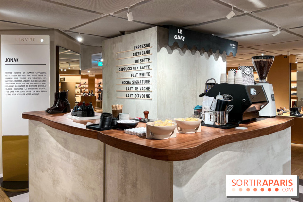 Café Jonak et collections chaussures marrons - Galeries Lafayette Haussmann