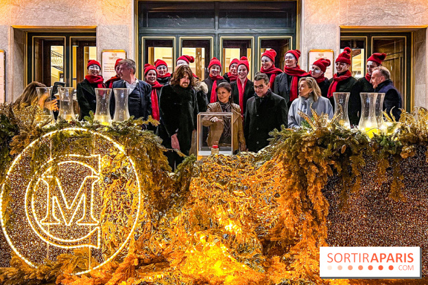 Les illuminations de Noël 2023 de l'Avenue Montaigne - cérémonie et décors féériques