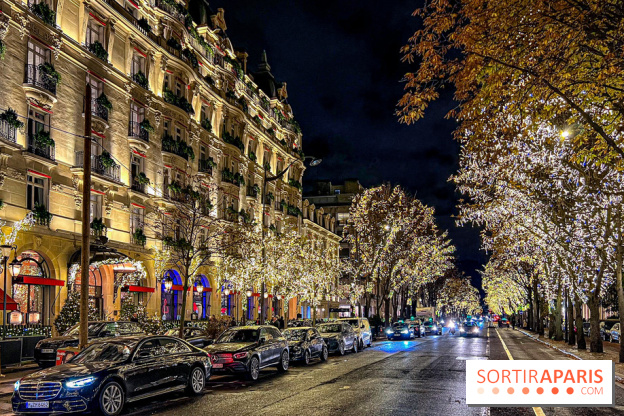 Les illuminations de Noël 2023 de l'Avenue Montaigne - cérémonie et décors féériques