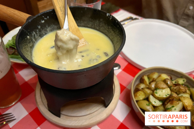 Fondue sur la terrasse d'hiver du Grand Quartier - 7F5C6881 0E34 4491 9D7E A9E731E92930