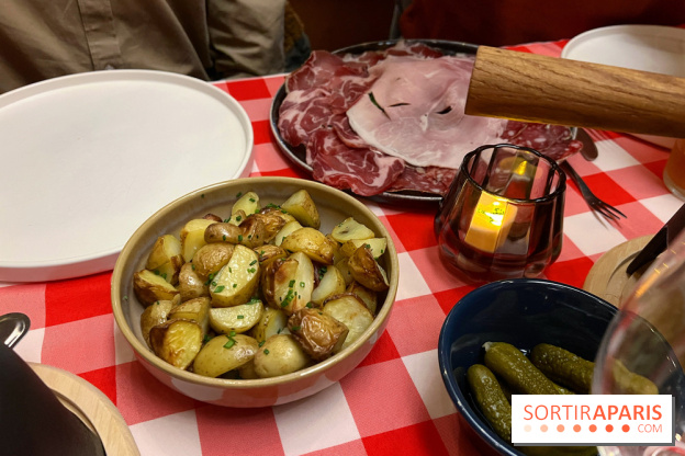 Fondue sur la terrasse d'hiver du Grand Quartier - D35D20E0 67BB 4BA7 9FA1 7C53CE8DE7D0