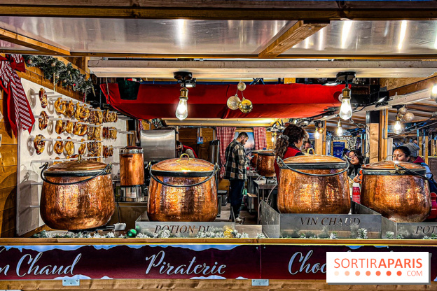 Le Marché de Noël 2023 de La Défense - Père Noël, spots photo illuminés, créateurs et stands gourmands