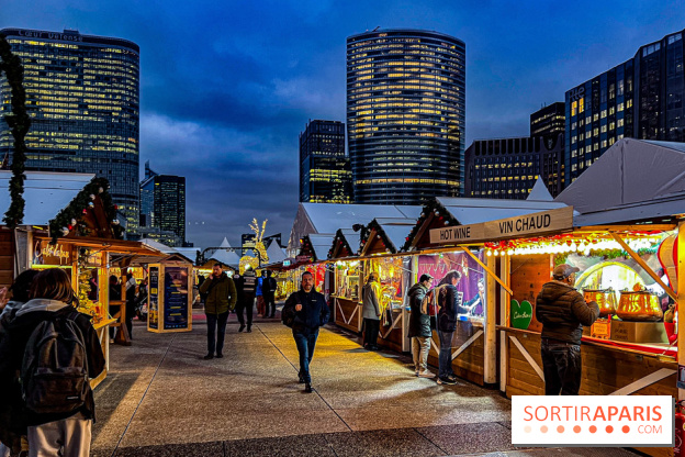 Le Marché de Noël 2023 de La Défense - Père Noël, spots photo illuminés, créateurs et stands gourmands