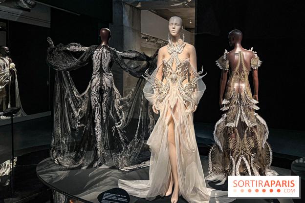 L’exposition retrospective de la créatrice de mode Iris Van Herpen au Musée des Arts Décoratifs
