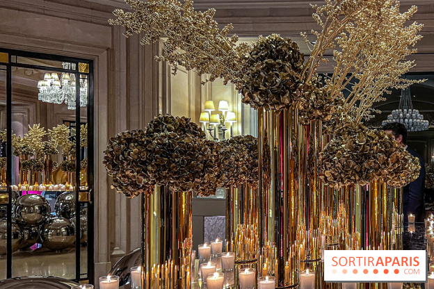 Le Four Seasons George V et ses décorations de fêtes