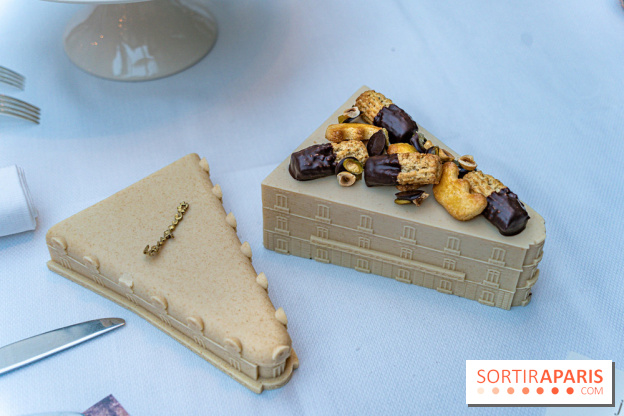La bûche de Noël de l’Hôtel Barrière Le Fouquet’s Paris 2023