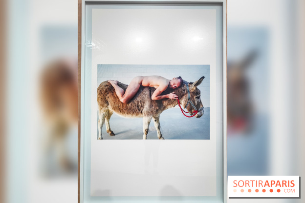 I need to live, l'exposition surprenante de Juergen Teller à voir au Grand Palais Ephémère à Paris