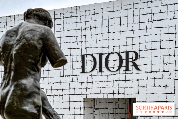 Fashion Week - La scénographie du défilé Dior Haute Couture Printemps-Été 2024 au Musée Rodin