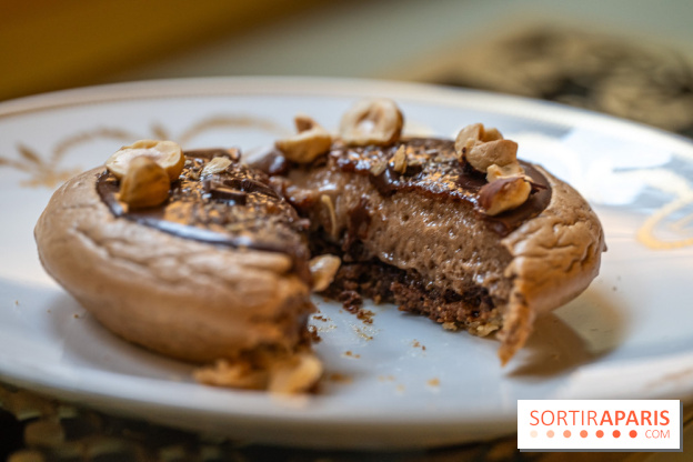 Le tea time du Bar à desserts de Ladurée Champs-Elysées -  A7C2284