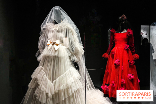 Transparences, la nouvelle exposition mode du Musée Yves Saint Laurent