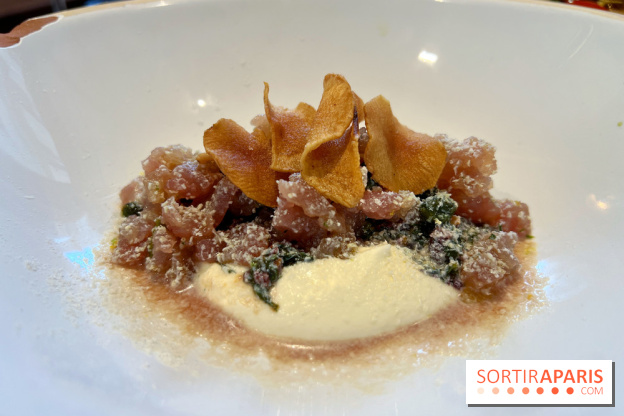 Kapara - Tartare de thon, olives, chips de topinambour