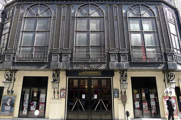 André Dussollier : les dernières dates de son spectacle Sens dessus dessous 