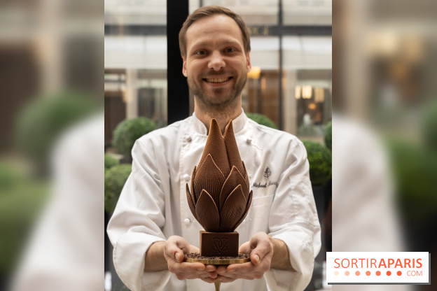 L'oeuf de Pâques fleur du George V Paris par Michael Bartocetti 2024