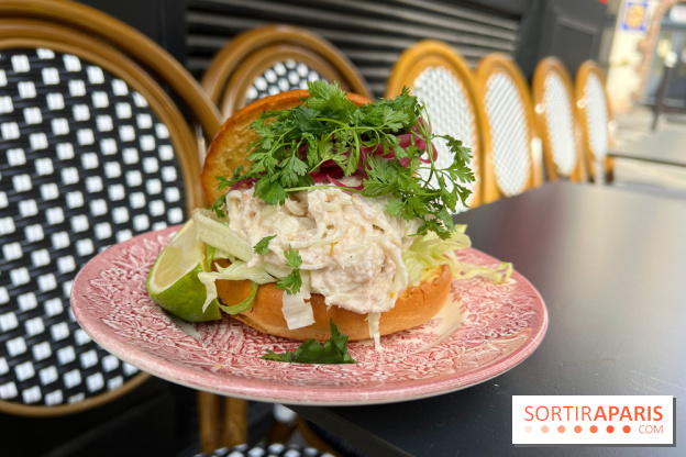 The Blossom Arms - Crab bun