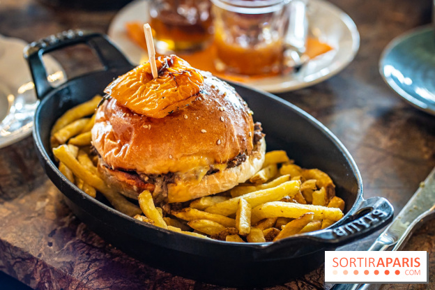 Le brunch festif du Bistrot Podium - Paris 15e - Top Chef -  burger frites
