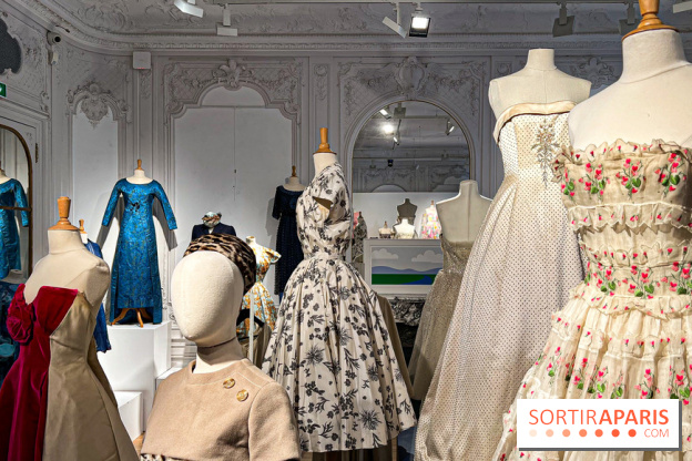 Exposition Haute Couture gratuite chez Bonhams Cornette de Saint Cyr, maison de vente prestigieuse à Paris