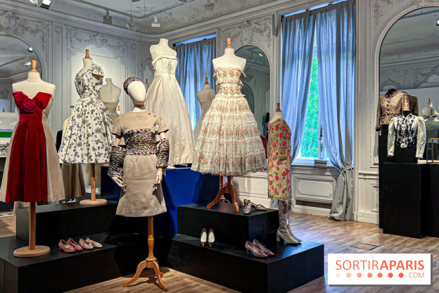 Exposition Haute Couture gratuite chez Bonhams Cornette de Saint Cyr, maison de vente prestigieuse à Paris
