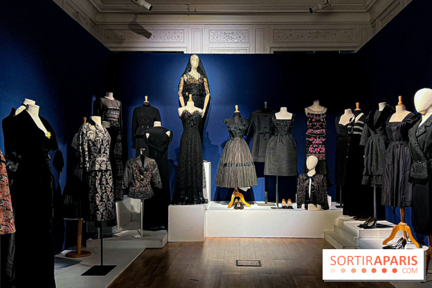 Exposition Haute Couture gratuite chez Bonhams Cornette de Saint Cyr, maison de vente prestigieuse à Paris - image00119