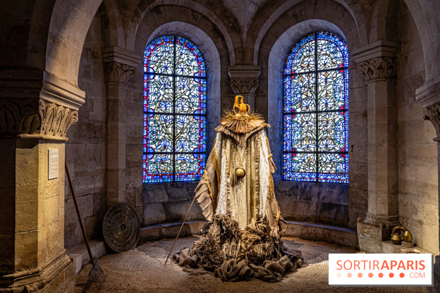 La Trêve la Basilique Saint-Denis, l'exposition costumes et photos de Sophie Comtet Kouyaté en mode jeux Olympique en Grèce Antique