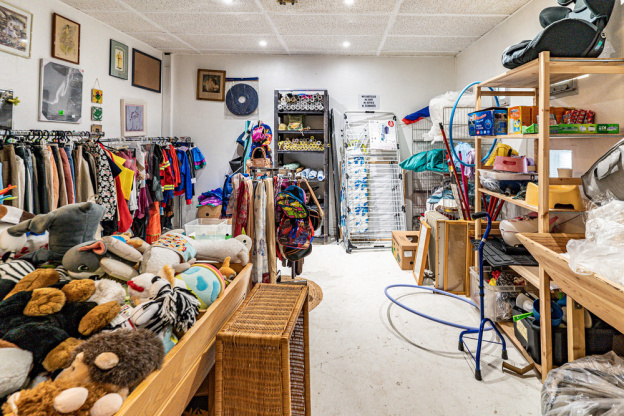 La Braderie solidaire ADM, les boutiques à Guyancourt - les photos