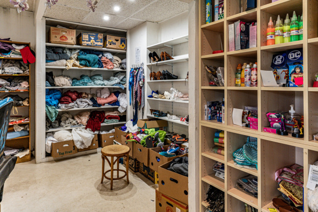 La Braderie solidaire ADM, les boutiques à Guyancourt - les photos