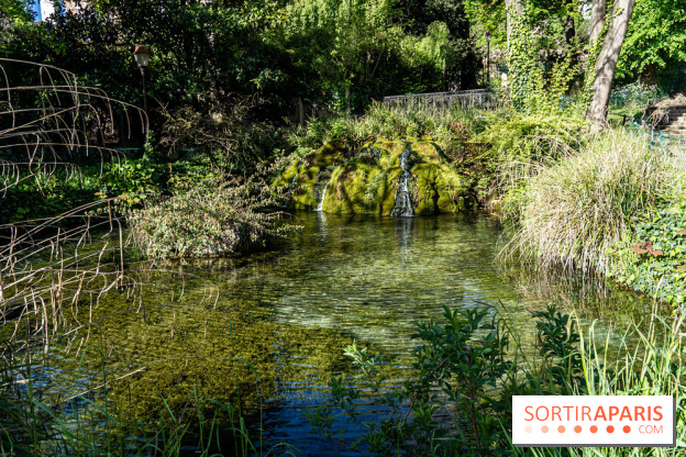 Parc du Dr Fauvel à Villennes sur Seine, grotte et cascades -  A7C1701 HDR