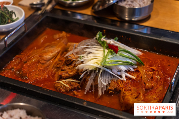 Hwaro Grill, le barbecue Coréen Paris 15e -  marmite kimchi