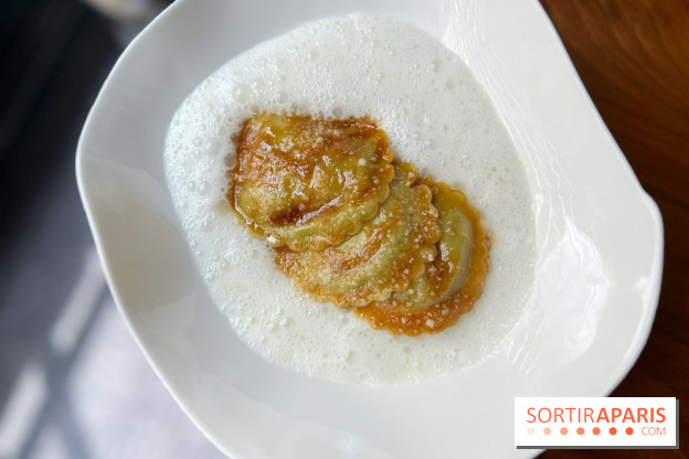 Auguste - Ravioles au parmesan, langoustines, avocat