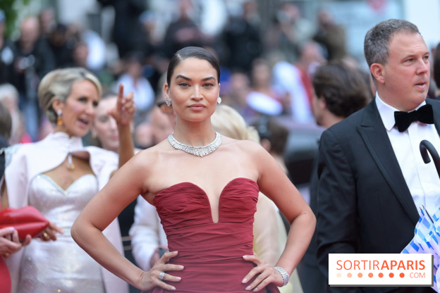 © Rachid Bellak - Cannes 2024 : Cérémonie d'ouverture - Shanina Shaik
