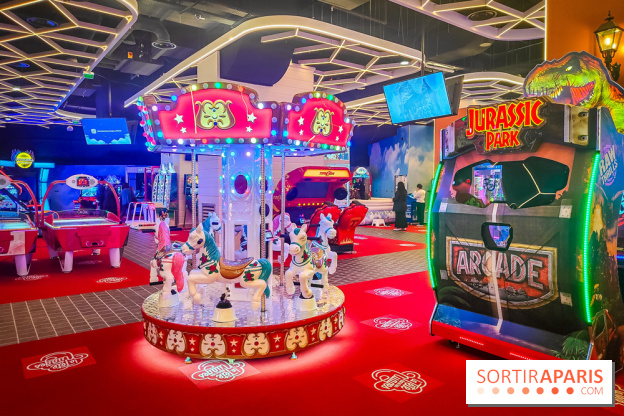 La Tête dans les Nuages - la Défense - Carrousel