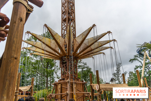 Parc Astérix : inauguration de la Tour Numérobis avec Jamel Debbouze