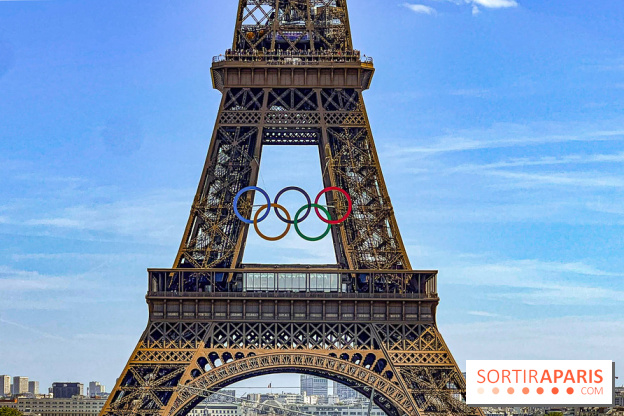Tour Eiffel anneaux jeux olympiques Paris 2024