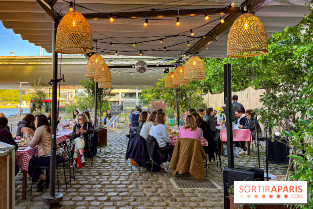 Chouchou sur Seine, la terrasse festive de l'hôtel Chouchou sur les quais parisiens