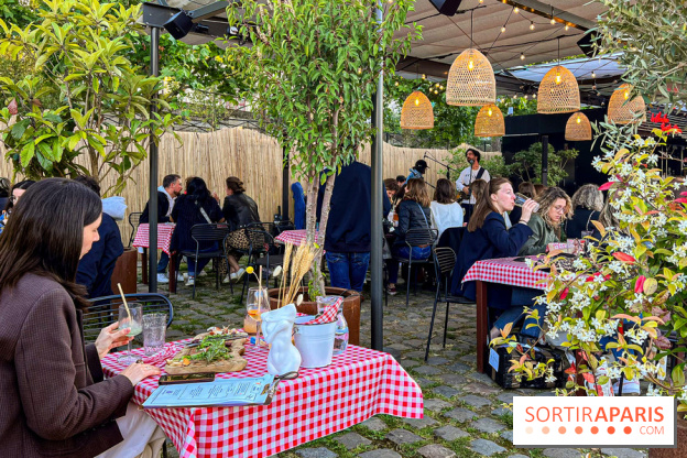 Chouchou sur Seine, la terrasse festive de l'hôtel Chouchou sur les quais parisiens