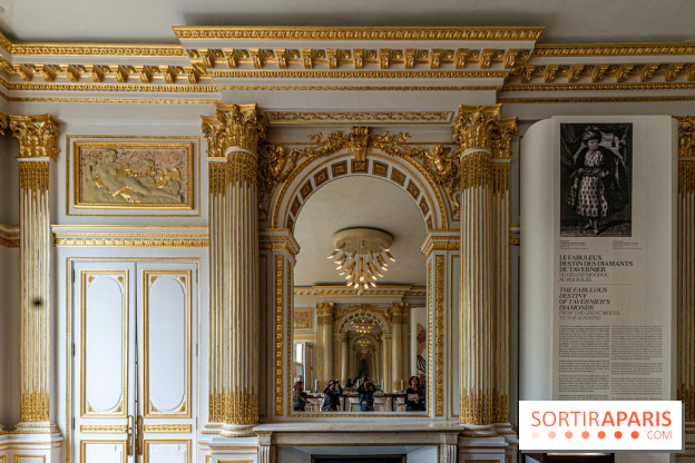 Exposition 'Bijoux de Scène de la Comédie Française' à l'hôtel historique de Mercy-Argenteau qui se dévoile