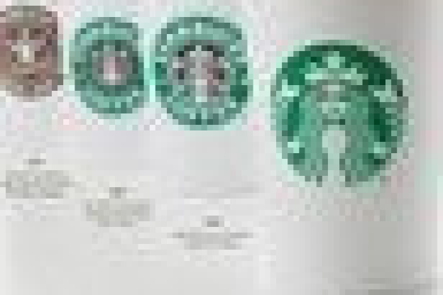 Starbucks change de logo pour ses 40 ans!